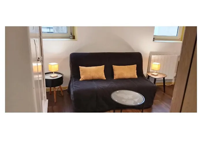 Petit Studio, Equipe, Canape Lit 아파트 브레스트